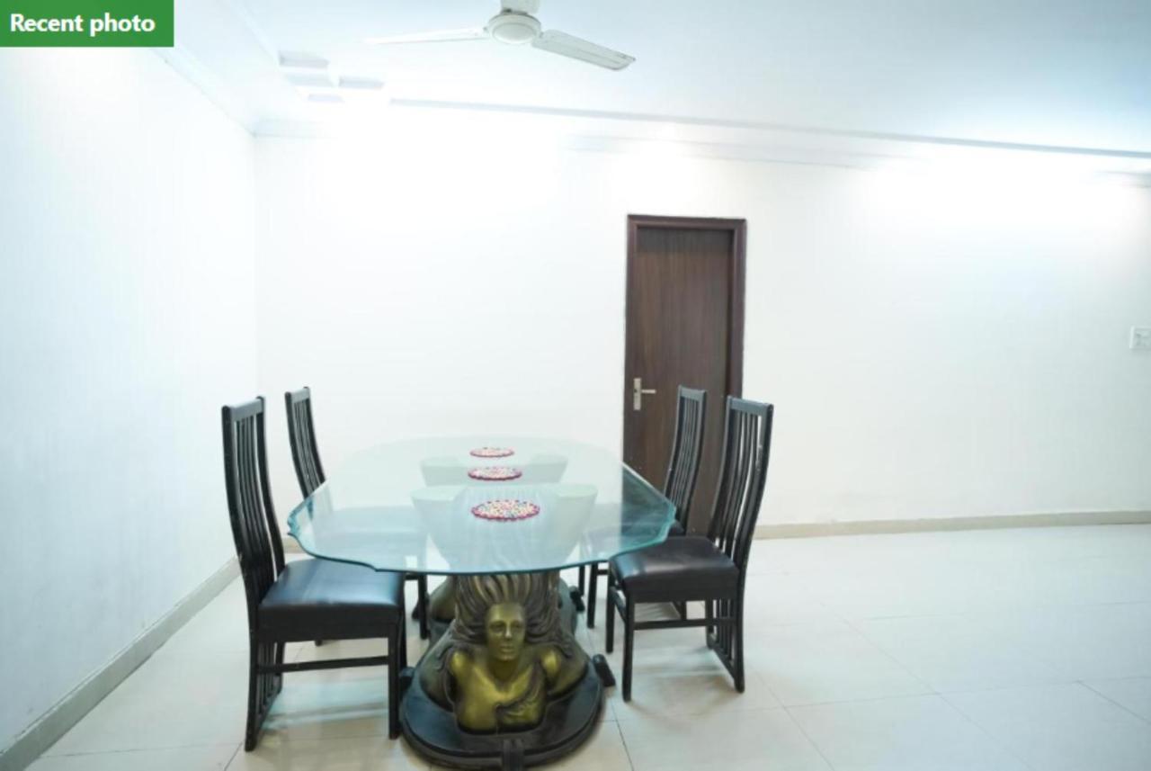Hotel The Oscar - Kailash Colony